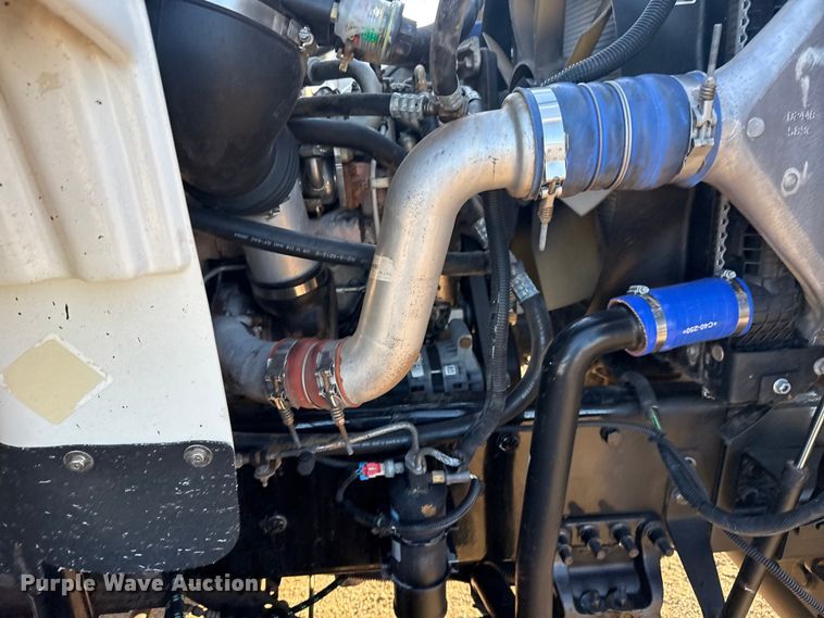 image for item EG1824 2007 Freightliner Business Class M2 crane truck