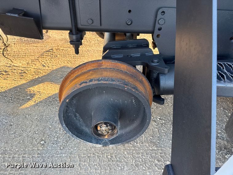 image for item EG1824 2007 Freightliner Business Class M2 crane truck