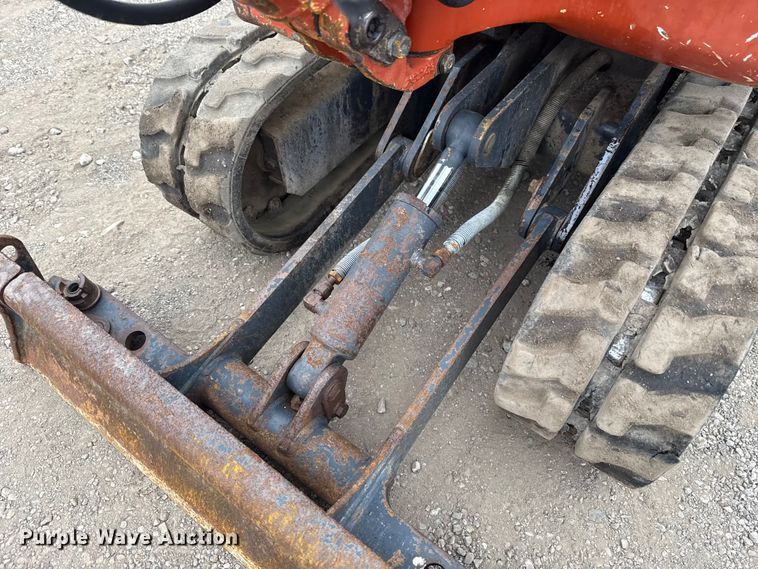 image for item EG1829 2003 Ditch Witch MX9 mini excavator