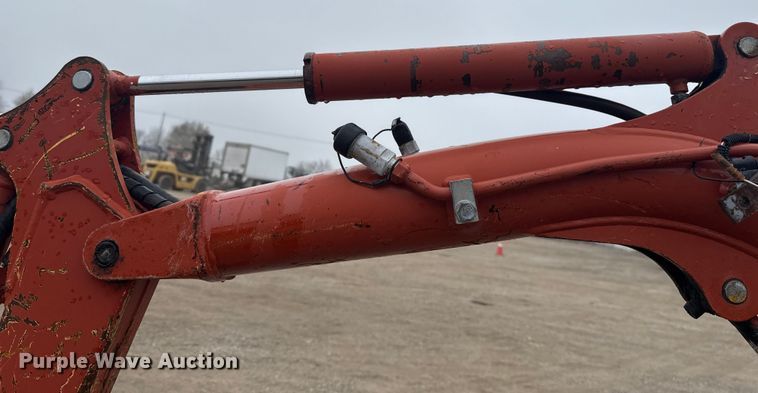 image for item EG1829 2003 Ditch Witch MX9 mini excavator