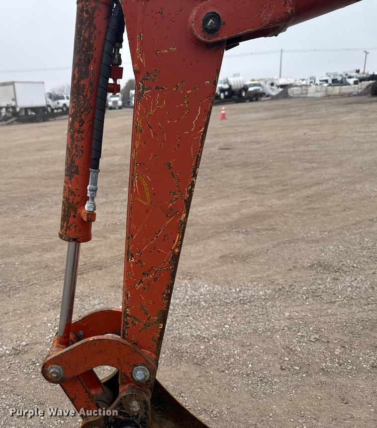 image for item EG1829 2003 Ditch Witch MX9 mini excavator