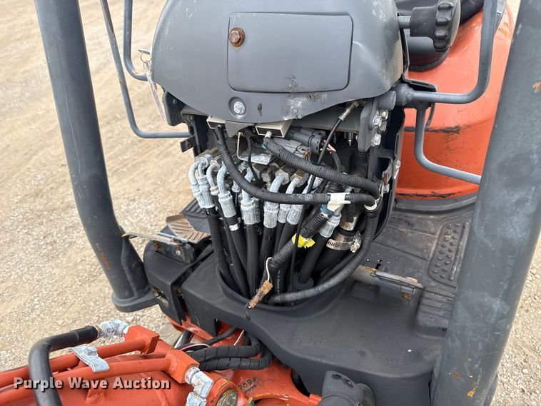 image for item EG1829 2003 Ditch Witch MX9 mini excavator