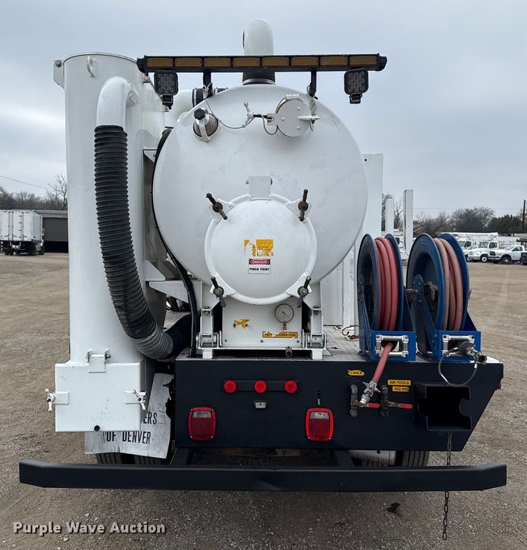 image for item EG1831 2013 RAM 5500 vacuum truck