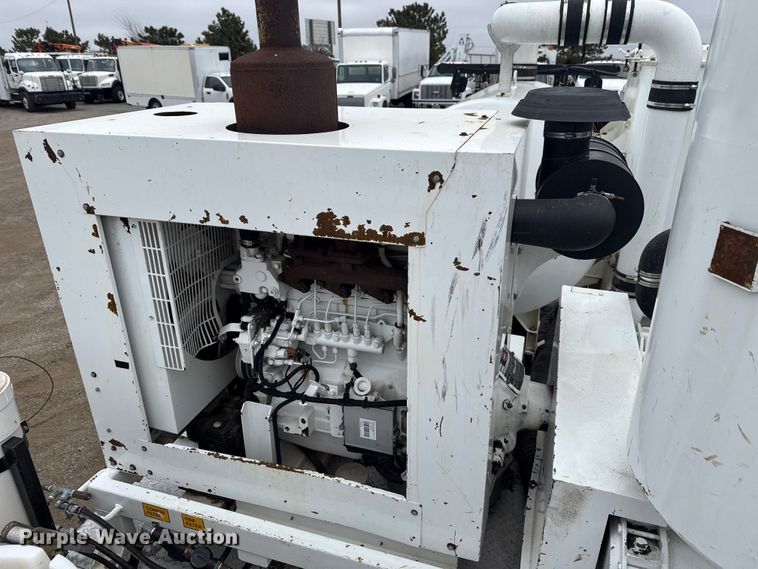 image for item EG1831 2013 RAM 5500 vacuum truck