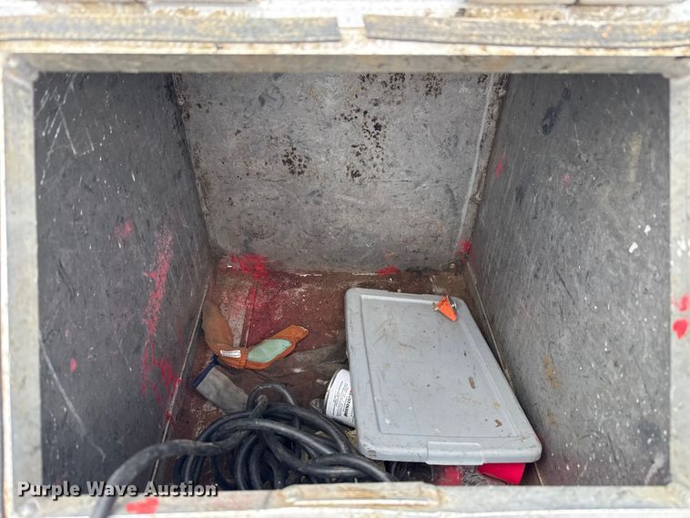 image for item EG1831 2013 RAM 5500 vacuum truck