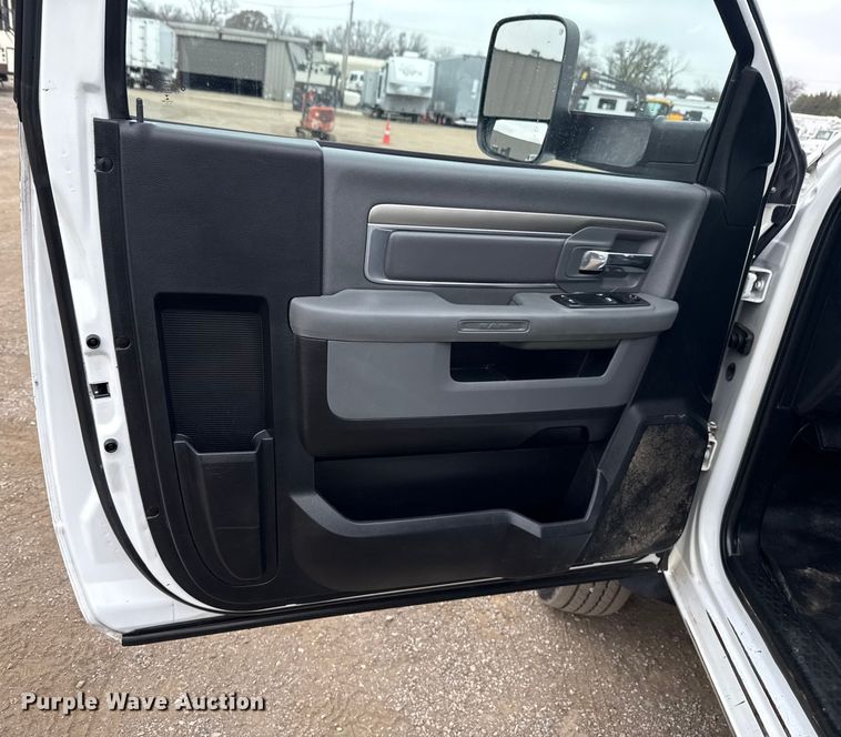 image for item EG1831 2013 RAM 5500 vacuum truck