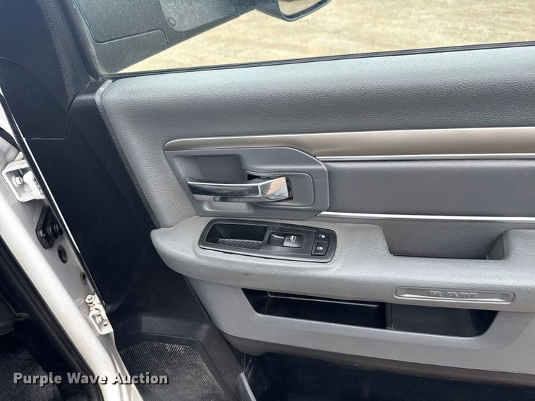 image for item EG1831 2013 RAM 5500 vacuum truck