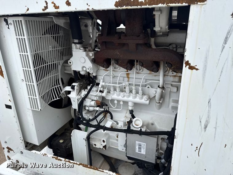 image for item EG1831 2013 RAM 5500 vacuum truck