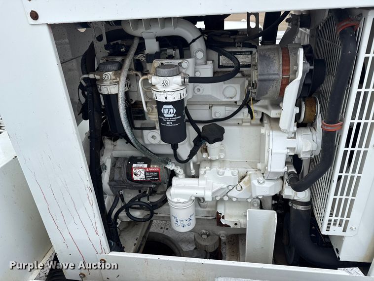 image for item EG1831 2013 RAM 5500 vacuum truck