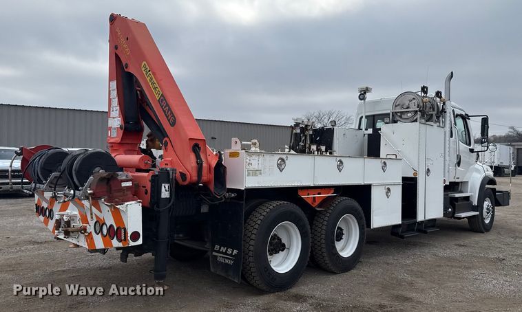 image for item EG1832 2012 Freightliner Business Class M2 crane truck