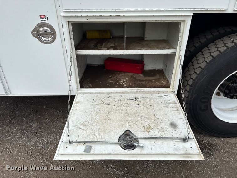 image for item EG1832 2012 Freightliner Business Class M2 crane truck