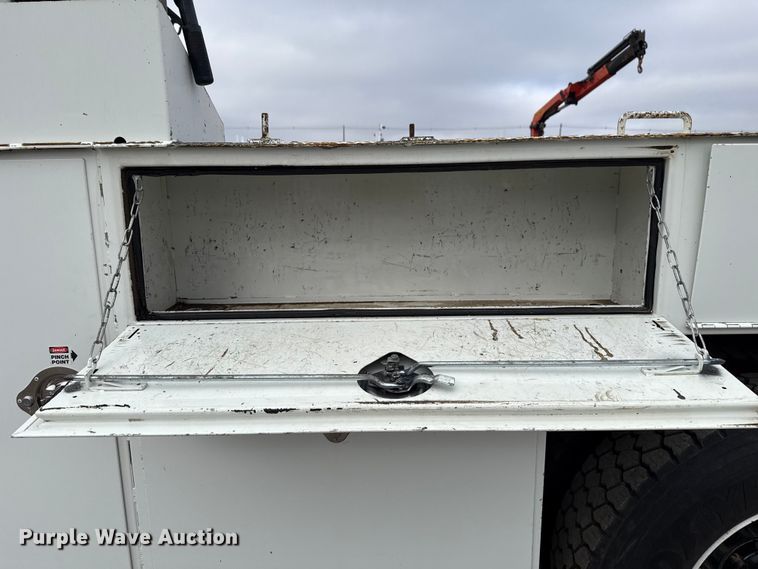 image for item EG1832 2012 Freightliner Business Class M2 crane truck