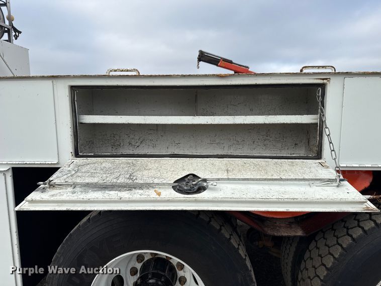 image for item EG1832 2012 Freightliner Business Class M2 crane truck