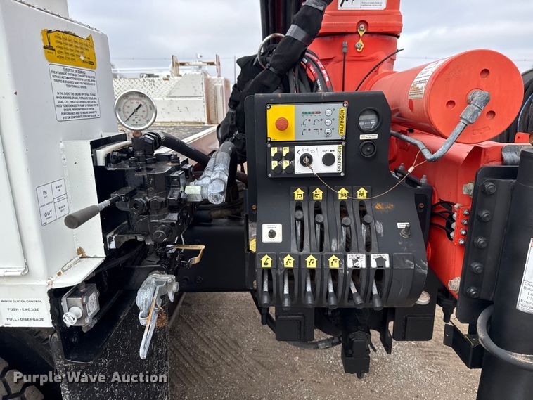 image for item EG1832 2012 Freightliner Business Class M2 crane truck