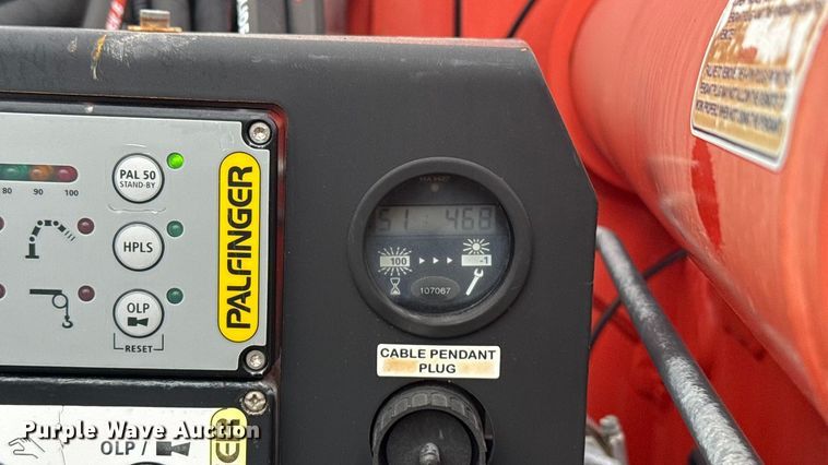 image for item EG1832 2012 Freightliner Business Class M2 crane truck