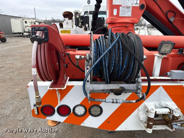 image for item EG1832 2012 Freightliner Business Class M2 crane truck