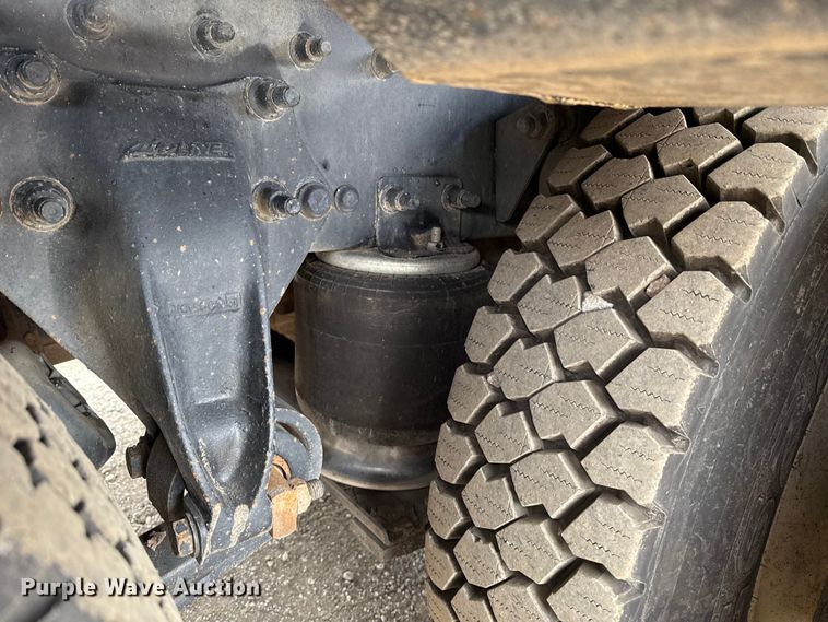 image for item EG1832 2012 Freightliner Business Class M2 crane truck