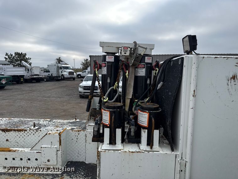 image for item EG1832 2012 Freightliner Business Class M2 crane truck