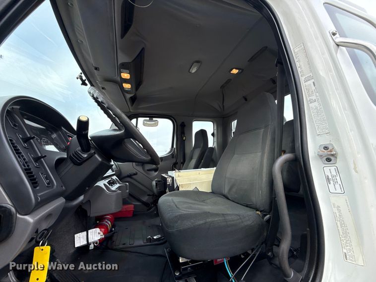 image for item EG1832 2012 Freightliner Business Class M2 crane truck