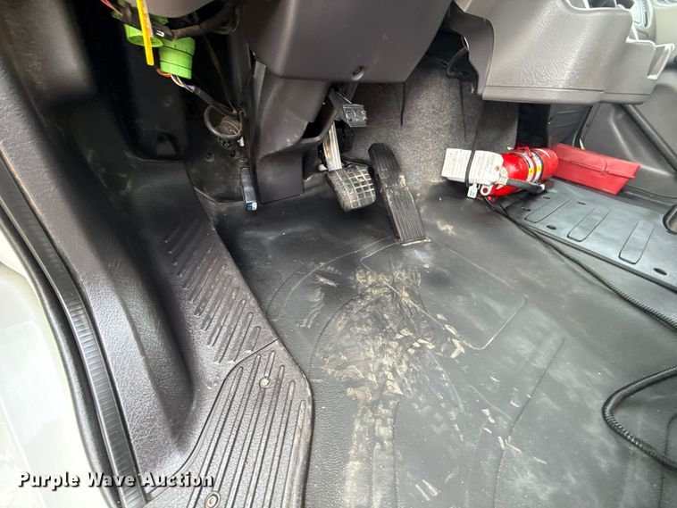 image for item EG1832 2012 Freightliner Business Class M2 crane truck