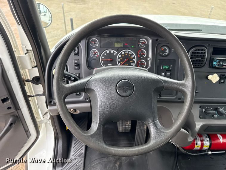 image for item EG1832 2012 Freightliner Business Class M2 crane truck