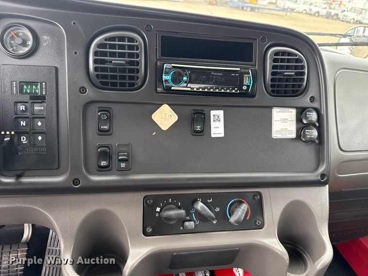 image for item EG1832 2012 Freightliner Business Class M2 crane truck