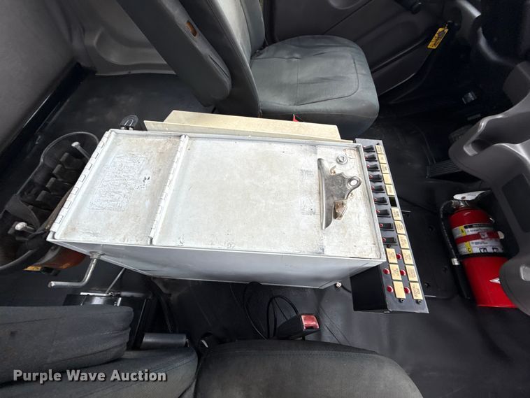 image for item EG1832 2012 Freightliner Business Class M2 crane truck