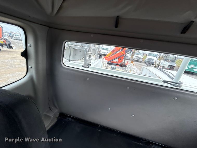 image for item EG1832 2012 Freightliner Business Class M2 crane truck