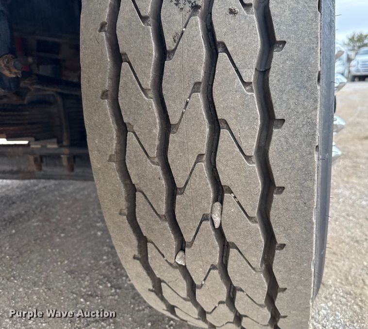 image for item EG1832 2012 Freightliner Business Class M2 crane truck