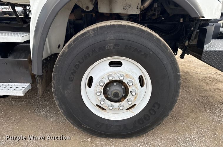 image for item EG1832 2012 Freightliner Business Class M2 crane truck