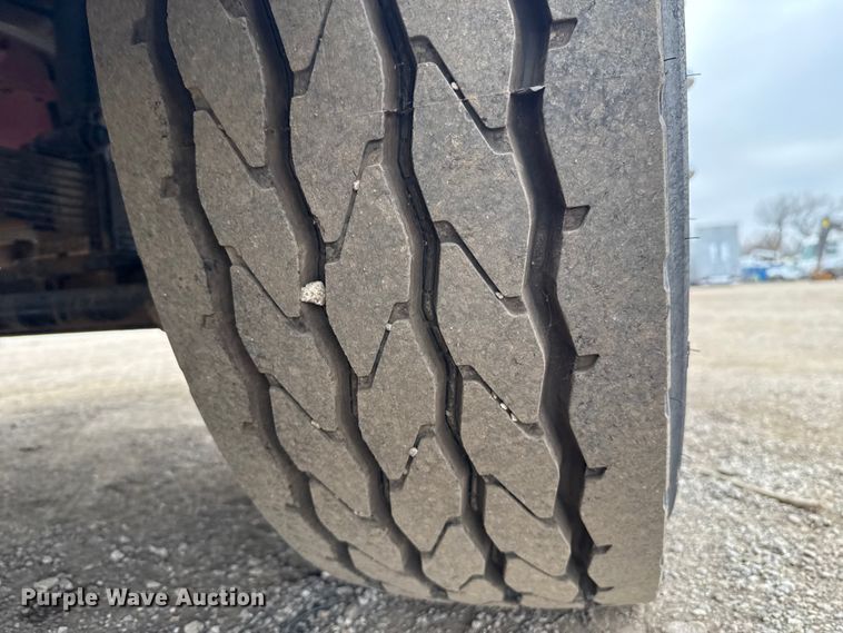 image for item EG1832 2012 Freightliner Business Class M2 crane truck