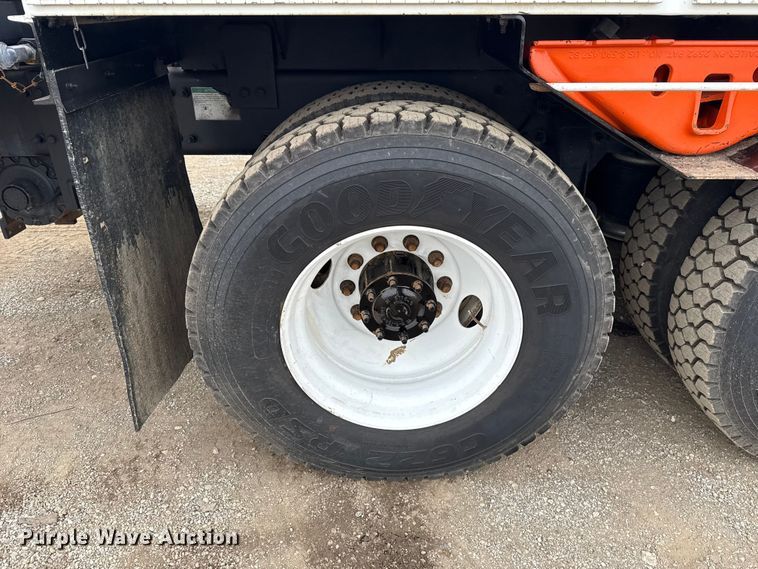 image for item EG1832 2012 Freightliner Business Class M2 crane truck