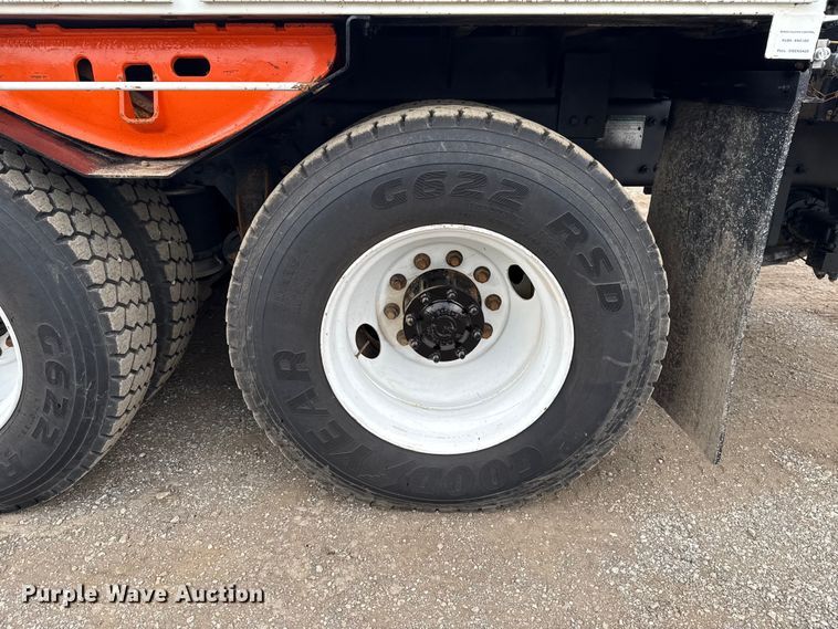 image for item EG1832 2012 Freightliner Business Class M2 crane truck