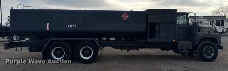 image for item EG1834 1983 Mack DM492S fuel / lube truck