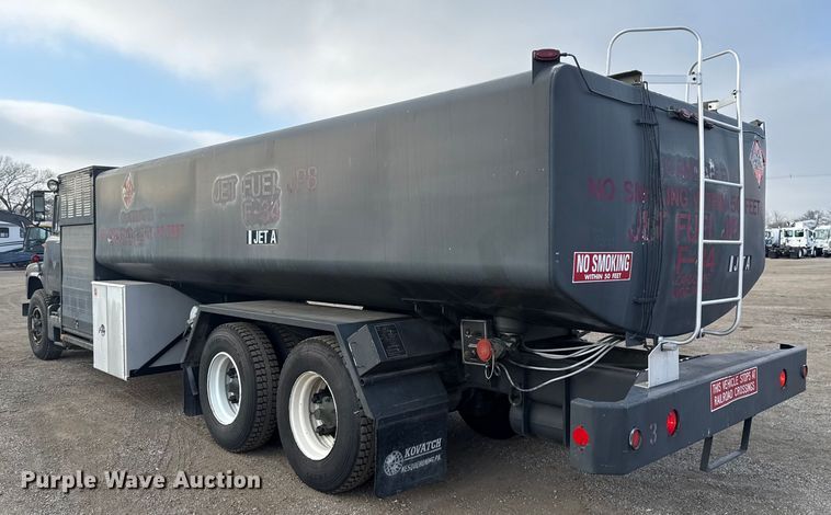 image for item EG1834 1983 Mack DM492S fuel / lube truck