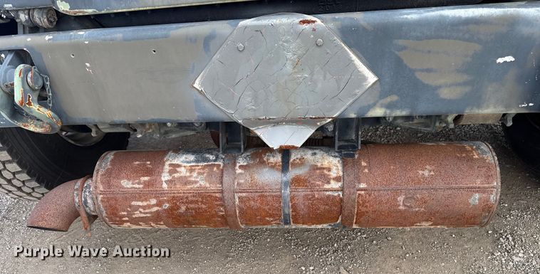 image for item EG1834 1983 Mack DM492S fuel / lube truck