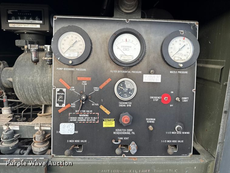 image for item EG1834 1983 Mack DM492S fuel / lube truck