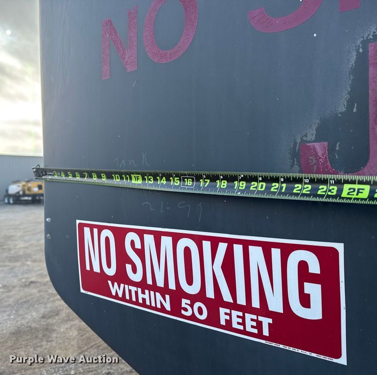 image for item EG1834 1983 Mack DM492S fuel / lube truck