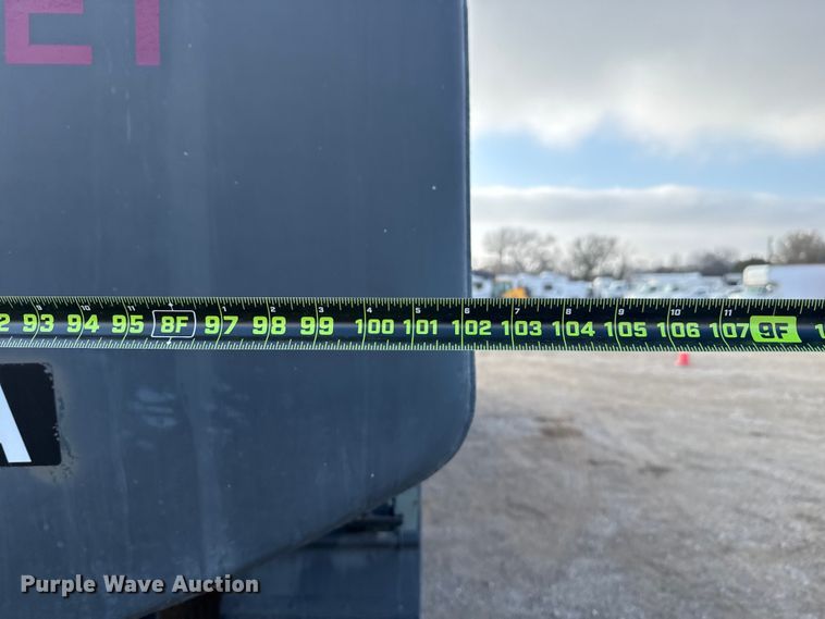 image for item EG1834 1983 Mack DM492S fuel / lube truck