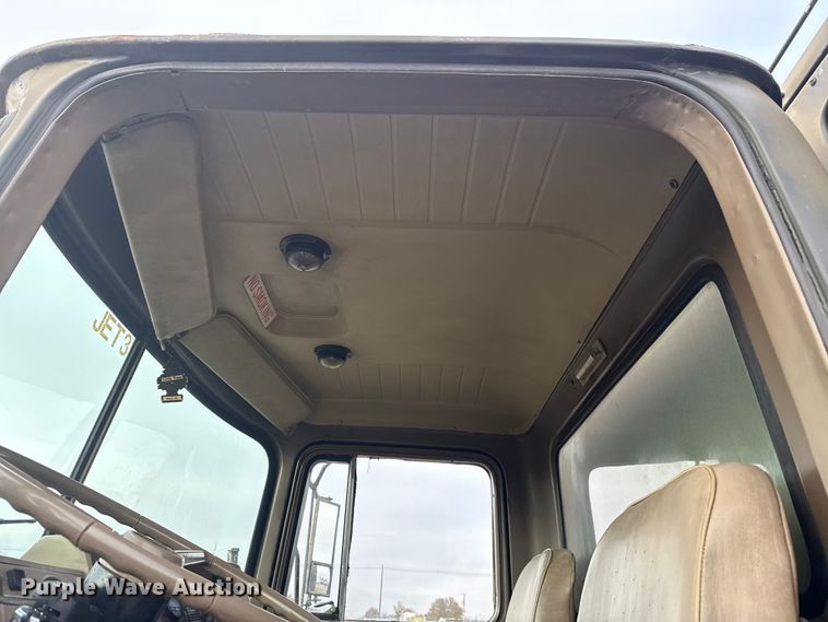 image for item EG1834 1983 Mack DM492S fuel / lube truck