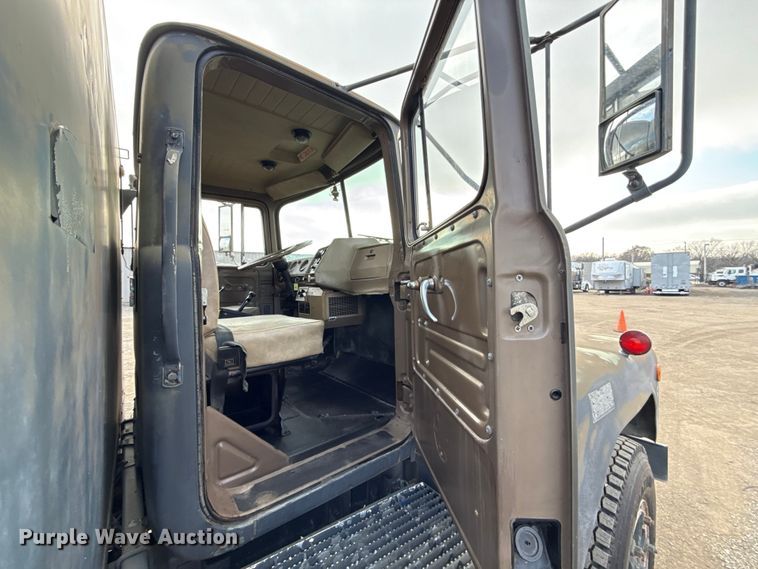 image for item EG1834 1983 Mack DM492S fuel / lube truck