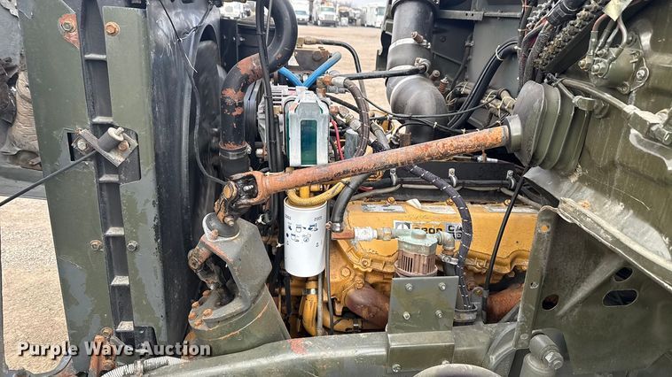 image for item EG1834 1983 Mack DM492S fuel / lube truck