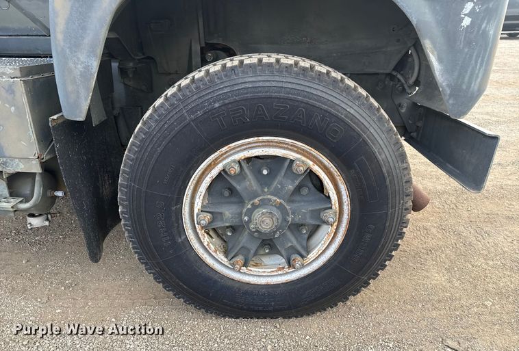 image for item EG1834 1983 Mack DM492S fuel / lube truck