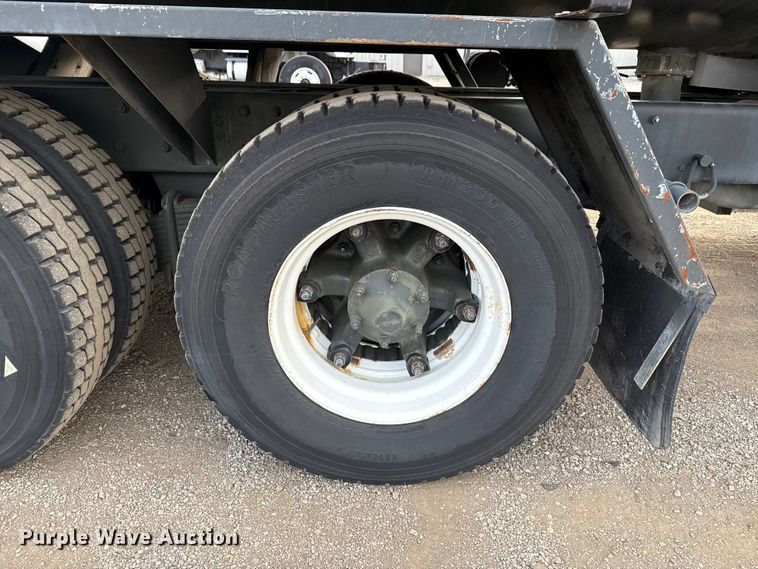 image for item EG1834 1983 Mack DM492S fuel / lube truck