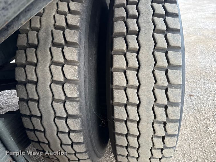 image for item EG1834 1983 Mack DM492S fuel / lube truck