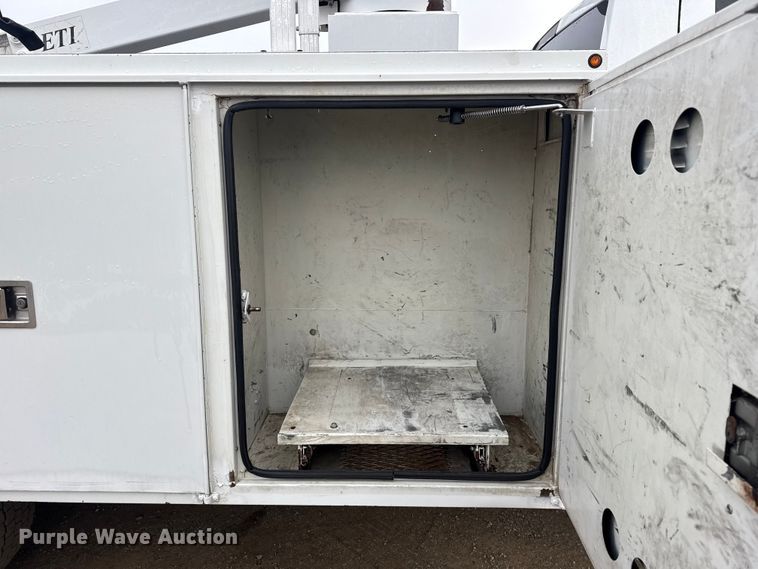 image for item EG1837 2012 Dodge Ram 4500HD bucket truck