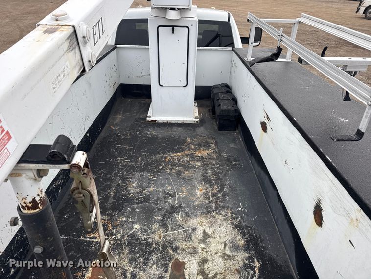 image for item EG1837 2012 Dodge Ram 4500HD bucket truck