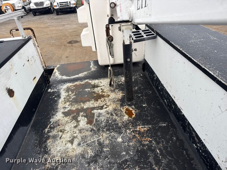 image for item EG1837 2012 Dodge Ram 4500HD bucket truck