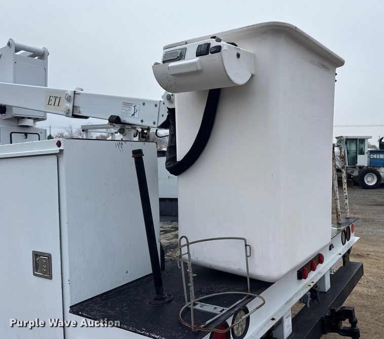 image for item EG1837 2012 Dodge Ram 4500HD bucket truck