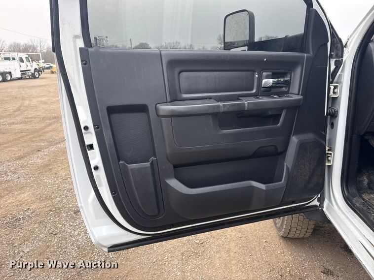 image for item EG1837 2012 Dodge Ram 4500HD bucket truck